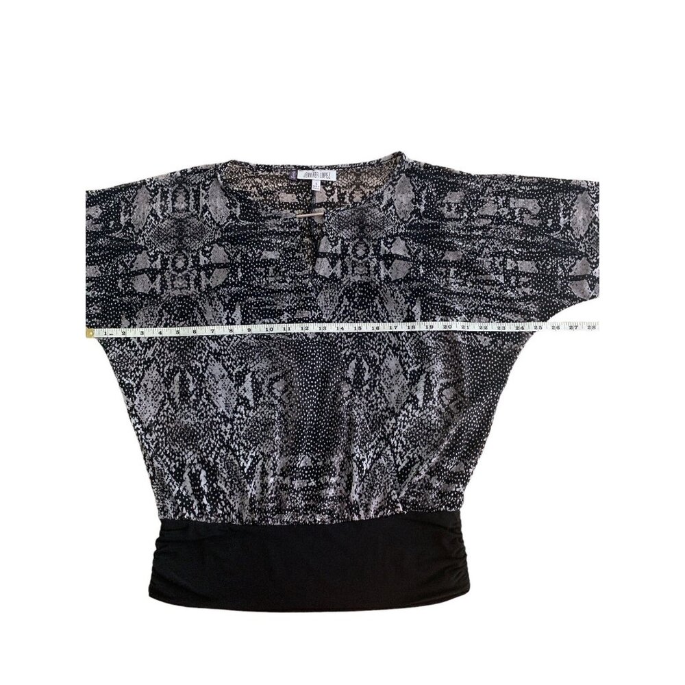 Jennifer Lopez Womens Small Snake Print Blouse With Keyhole Neckline Small - Picture 7 of 13
